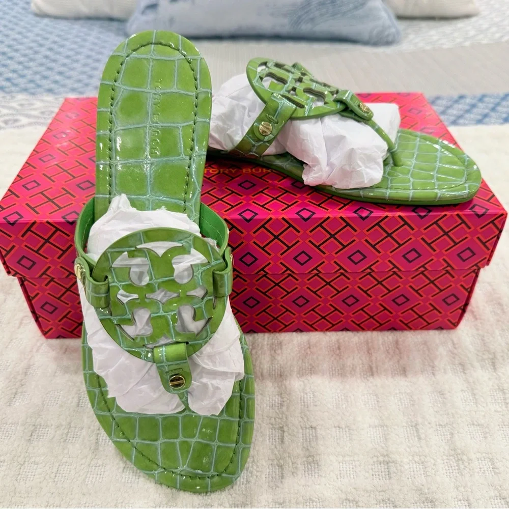 Tory Burch Iconic Croc-Embossed Leather Sandals in Jolly Green, LIKE-NEW! - Picture 6 of 11